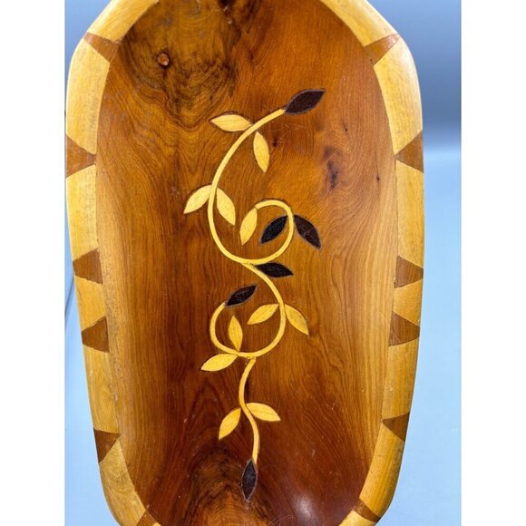 Handmade Wooden‎ Decorative Bowl With Leaf Inlay Design Oval - Picture 5 of 8